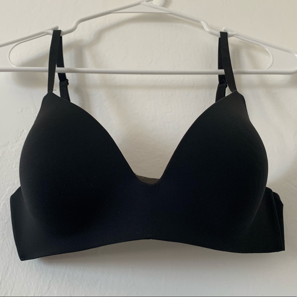Victoria’s Secret Black Bra